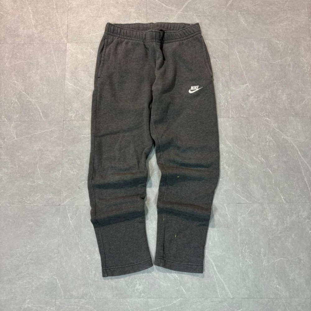 Baggy wide leg Grey and black Nike sweatpants
